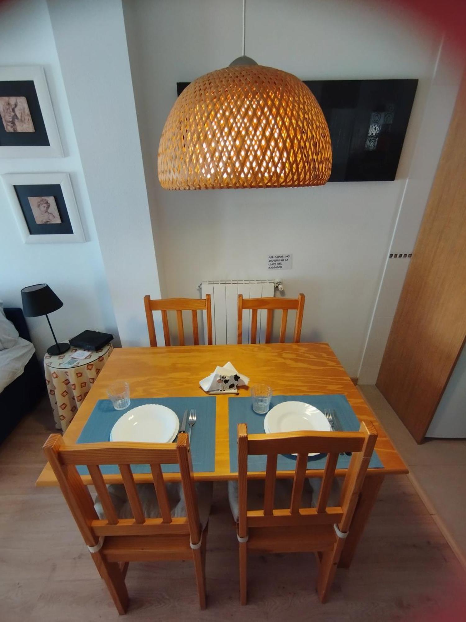 Acogedor Apartamento En Huesca Buitenkant foto