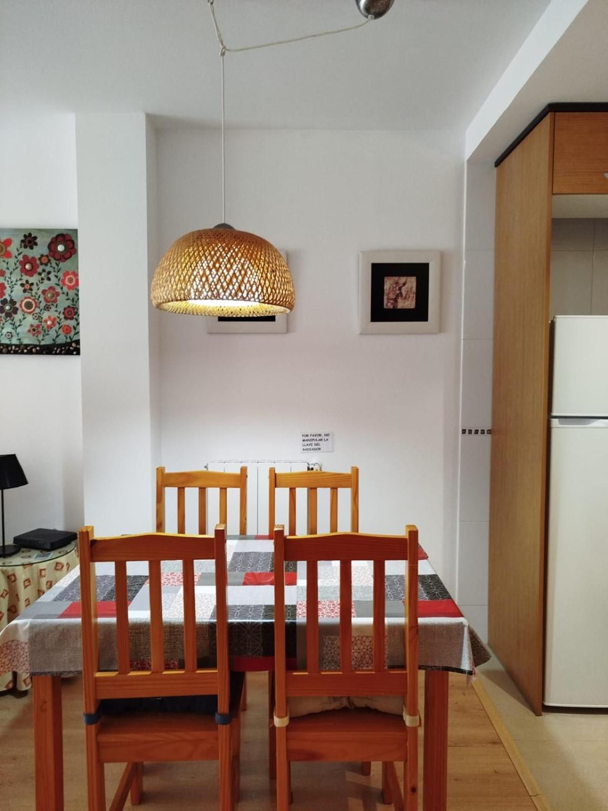 Acogedor Apartamento En Huesca Buitenkant foto