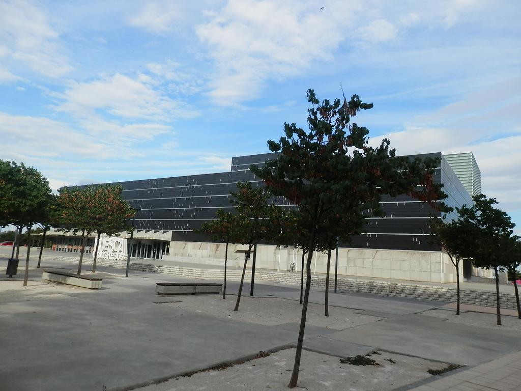 Acogedor Apartamento En Huesca Buitenkant foto